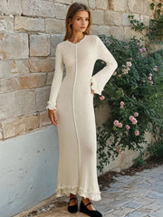 Plissiertes Maxikleid aus wellenförmigem Strickspitze