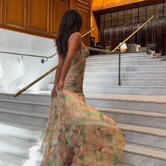 Maxikleid mit Schlitz, Blumenmuster und Spaghettiträgern