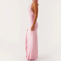 Schlankes, figurbetontes Spitzenkleid mit Neckholder und V-Ausschnitt