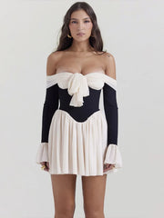 Trägerloses, ausgestelltes, plissiertes Mini-Bodycon-Kleid