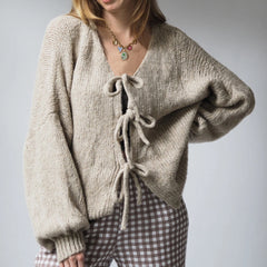 Strickjacke mit Bindeband und V-Ausschnitt, einfarbig, locker gestrickt