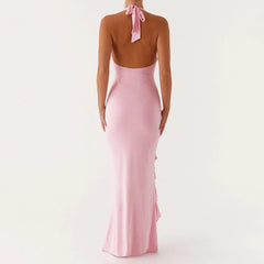 Schlankes, figurbetontes Spitzenkleid mit Neckholder und V-Ausschnitt