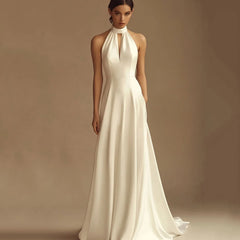 A-Linien-Abendkleid mit rückenfreiem, schlichtem Neckholder-Kleid