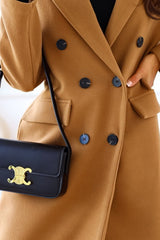 Doppelreihiger, gefütterter, mittellanger Wintermantel aus Wollmischung