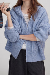 Retro-Strickjacke mit Kapuze aus weicher Wolle
