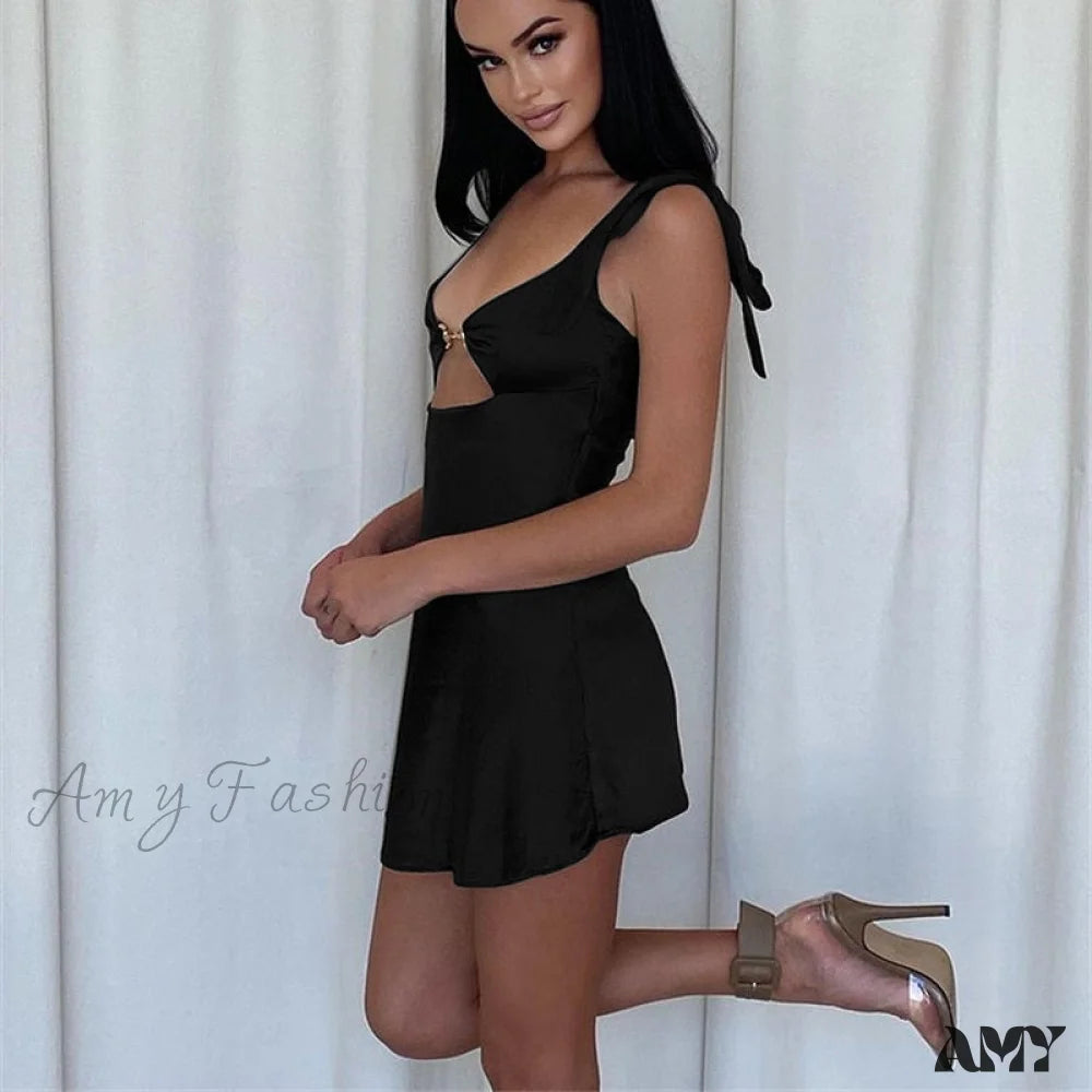 Amy Fashion - Satin Backless V Neck Chest Wrapping Dress