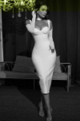 Horatia schulterfreies, figurbetontes Midi-Bandagenkleid