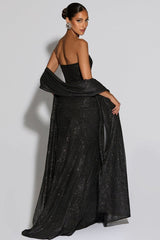 Silberfolienbesetztes, trägerloses, figurbetontes Partykleid