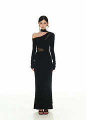 Schwarzes langes Abendkleid mit asymmetrischem Ausschnitt und Spitzeneinsätzen
