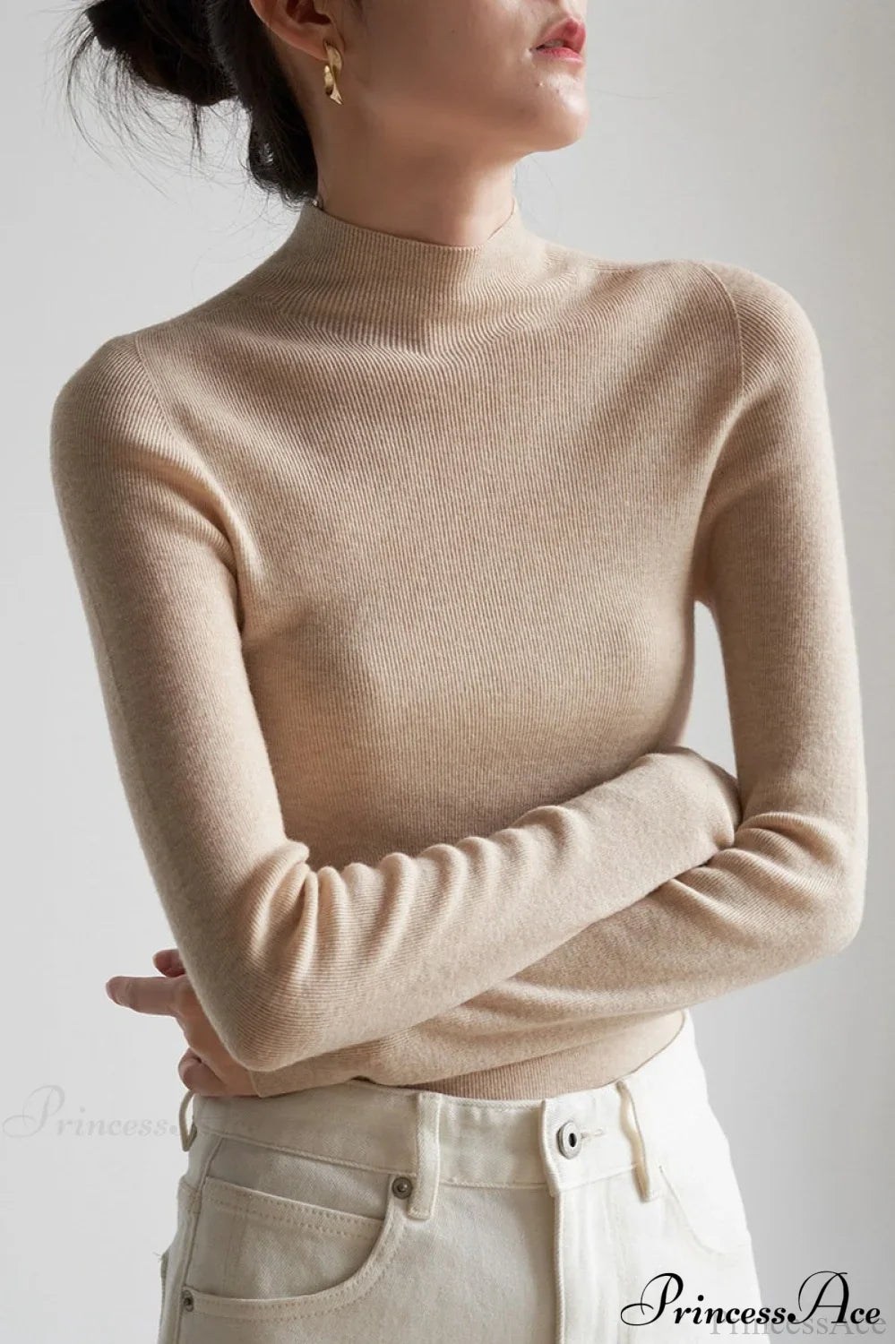 CorpCore Seamless Mock Neck Wool Knit Top