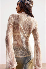 Schmale, halbtransparente Bluse aus Spitze