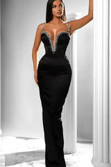 Partykleid mit Kristallbesatz, tiefem Ausschnitt und Bandagen-Schnitt