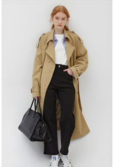 Khakifarbener, zweireihiger Trenchcoat