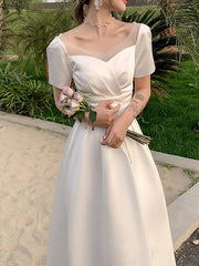 Schlichtes französisches Abendkleid 