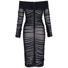 Schulterfreies, langärmeliges, gerafftes Mini-Bodycon-Kleid FSP19054