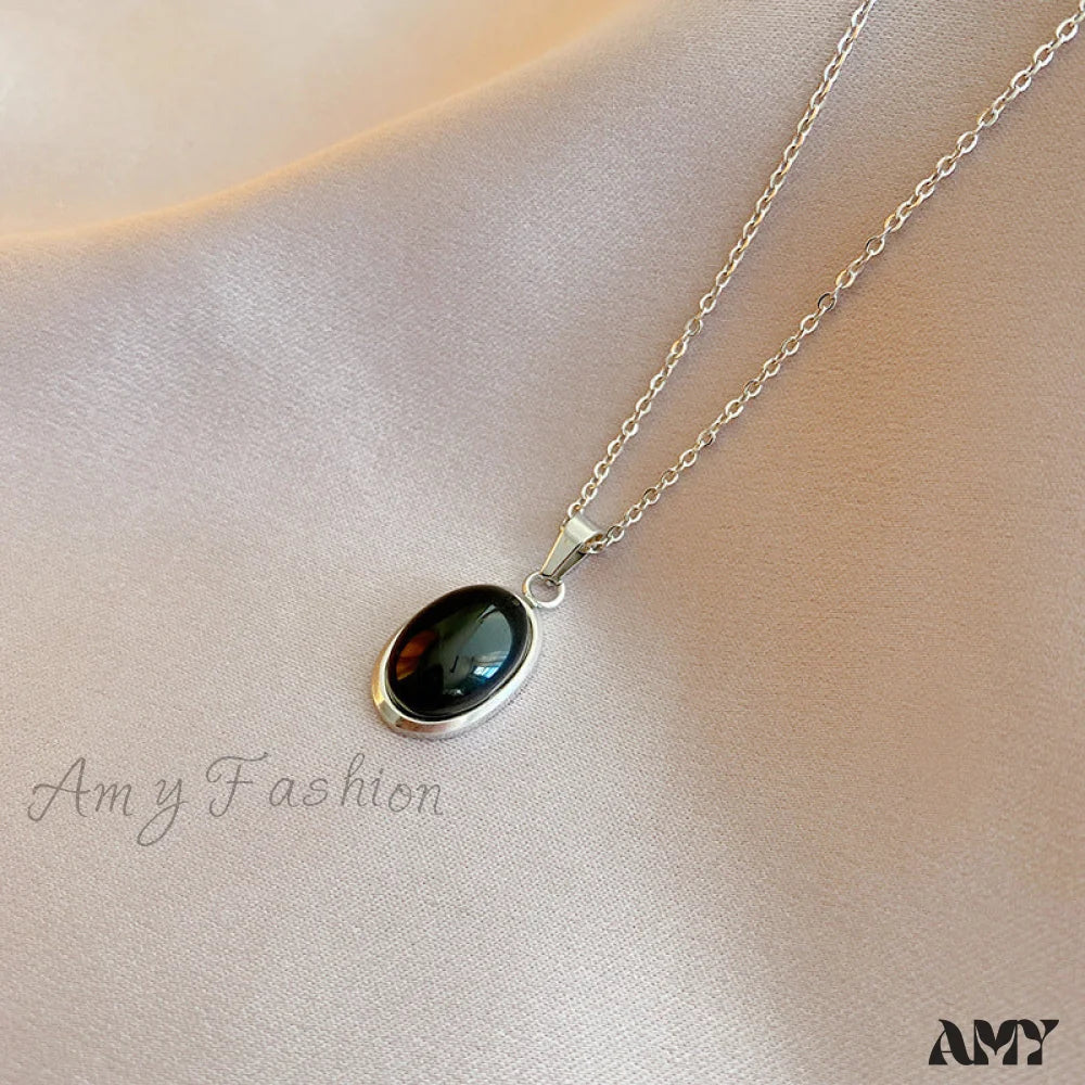 Simple Fashion Opal Stone 18K Gold Necklace Titanium + Black