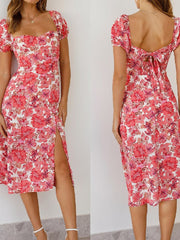 Kleid mit geradem Ausschnitt, bedruckt, Schlitz 