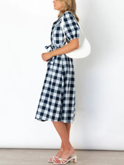 Kleid mit Reversknopf und Karomuster 
