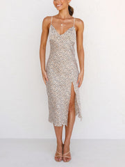 Kleid mit Leopardenmuster und V-Ausschnitt 