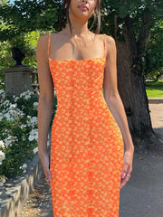 Sexy, figurbetontes, trägerloses Blumenkleid 