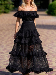 Romantisches Rüschenkleid mit Cut-outs und schwingender Spitze 