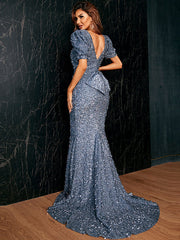 Paillettenbesetztes Abendkleid mit V-Ausschnitt, Meerjungfrauenschnitt und kleinem Schlitz 