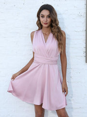 Sexy einfarbiges Neckholderkleid mit gekreuzten Trägern 