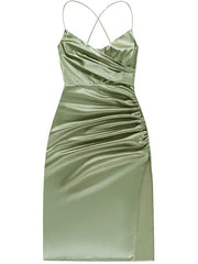 Kleid mit Rüschensaum und Schlitz 
